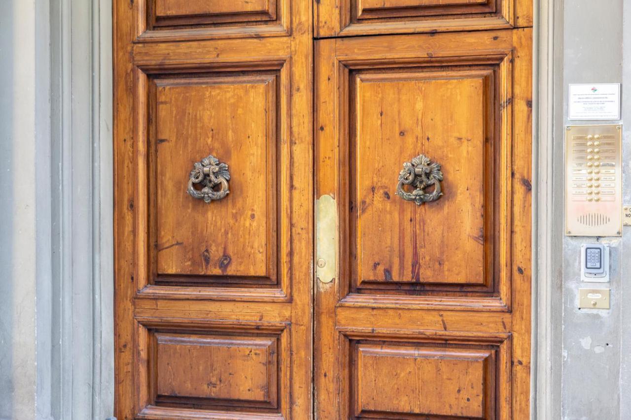 Guelfi Loft In A Historic Palace Florença Exterior foto